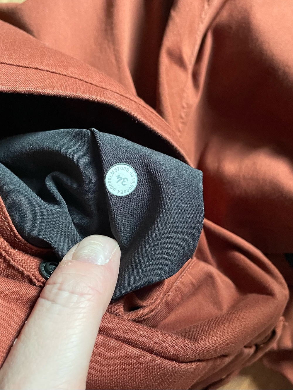 Lululemon Men's Commission Pant Slim Size 34 - Picture 6 of 6